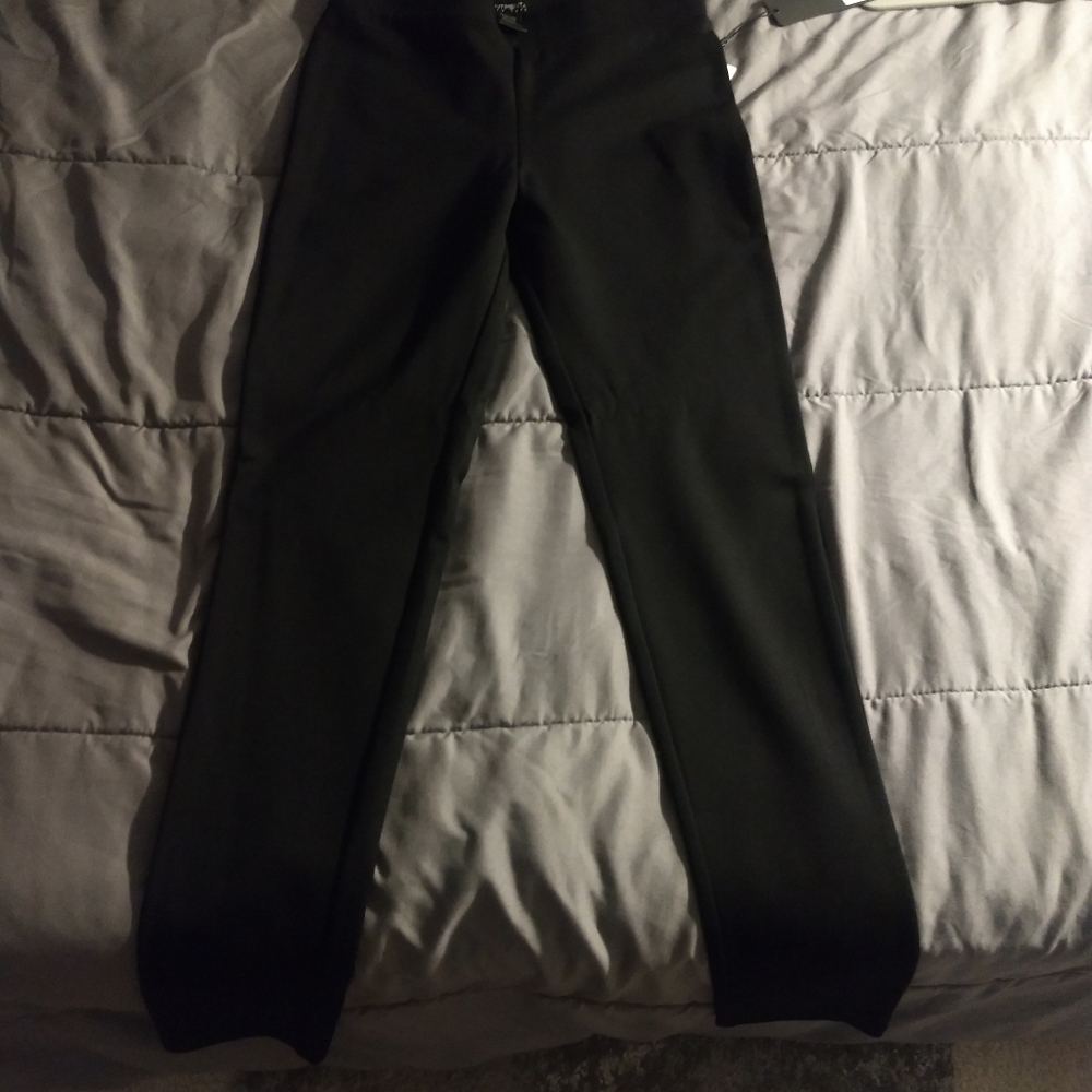 Black leggings